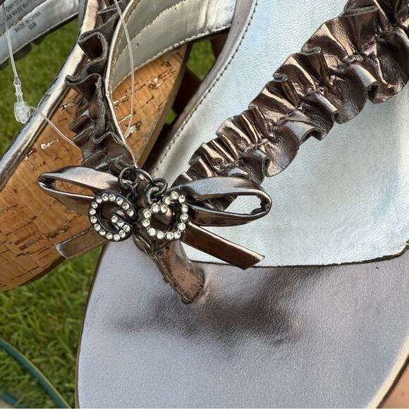 VINTAGE GUESS Silver Women's Platform Sandals size 9.5 great condition - Picture 5 of 6